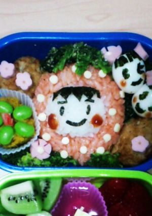 キャラ弁 イチゴのかぶり物（オニギリ）-レシピのメイン写真