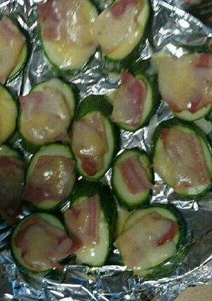 ズッキーニのベーコンチーズ焼き-レシピのメイン写真