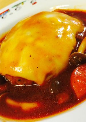 簡単♫煮込みハンバーグonチーズ♡-レシピのメイン写真