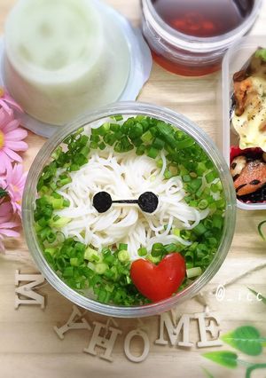 麺弁当にベイマックス！キャラ麺-レシピのメイン写真