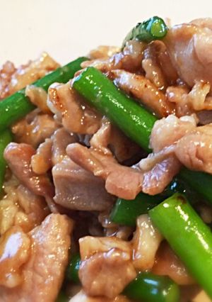 本格！豚コマ肉とニンニクの芽炒め-レシピのメイン写真