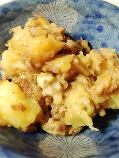 じゃがいもとひき肉のチーズ炒め-レシピのメイン写真