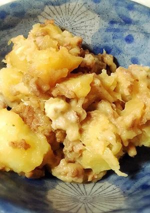 じゃがいもとひき肉のチーズ炒め-レシピのメイン写真