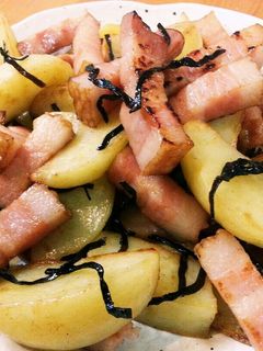 簡単☆ジャガイモとベーコンの塩昆布炒め-レシピのメイン写真
