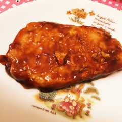 รูปของ 安いお肉が変身★ポークチャップステーキ