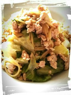 レタスと鶏挽肉の味ぽんパスタ-レシピのメイン写真