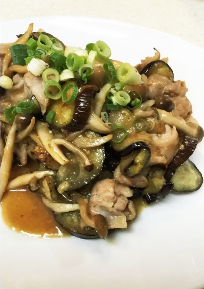 茄子と豚肉としめじの味噌炒め-レシピのメイン写真