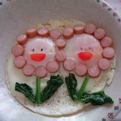 ✿お花が笑う目玉焼き✿-レシピのメイン写真
