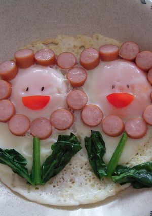 ✿お花が笑う目玉焼き✿-レシピのメイン写真