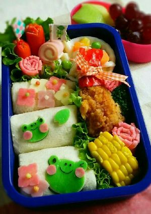 キャラ弁♡カエルちゃんロールサンド弁当-レシピのメイン写真
