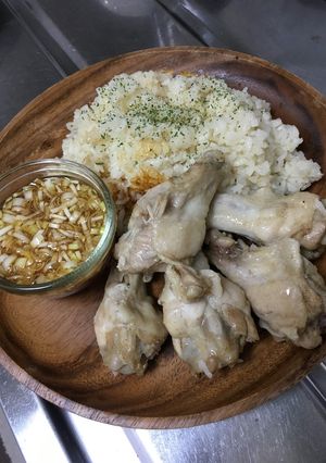 手羽元で簡単☆ハイナンチキンライス！-レシピのメイン写真
