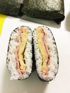 ハムと卵焼きのおにぎらず-レシピのメイン写真