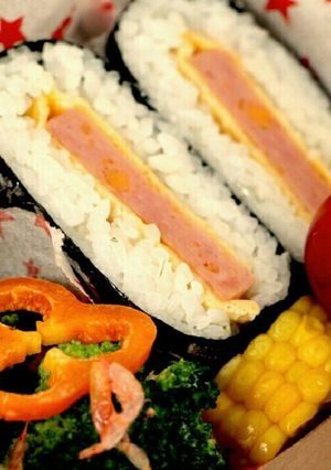 簡単！スパムでスクエアおにぎり-レシピのメイン写真