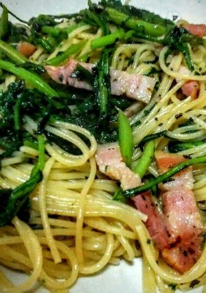 春菊とベーコンの簡単パスタ ポン酢仕立て-レシピのメイン写真