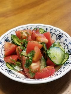 トマトとキュウリの大葉サラダ-レシピのメイン写真