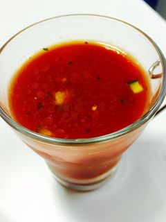 超簡単!!トマトジュースで"冷製スープ"-レシピのメイン写真