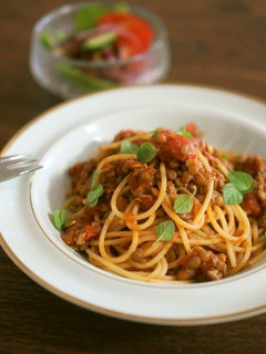 レンズ豆と豚肉のハーブトマトパスタ-レシピのメイン写真