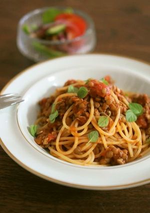 レンズ豆と豚肉のハーブトマトパスタ-レシピのメイン写真
