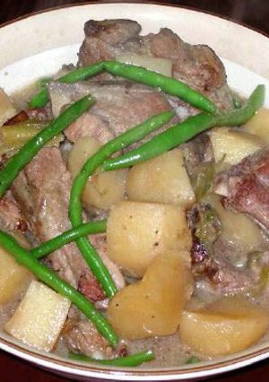 香辣排骨焖土豆|スペアリブのじゃが芋煮-レシピのメイン写真