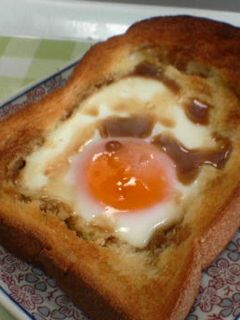 目玉焼きトースト~メープルマヨ醤油で~-レシピのメイン写真