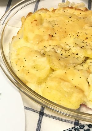 絶品簡単♪ガーリック風味のポテトグラタン-レシピのメイン写真