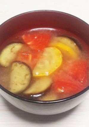 夏野菜たっぷり☆トマトとナスのお味噌汁-レシピのメイン写真