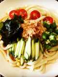 出汁を効かせたマヨ無し醤油味サラダうどん