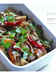 超簡単&少材料♪ きのこのペペロンチーノ-レシピのメイン写真