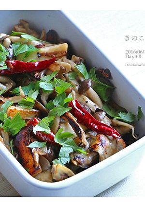 超簡単＆少材料♪　きのこのペペロンチーノ-レシピのメイン写真