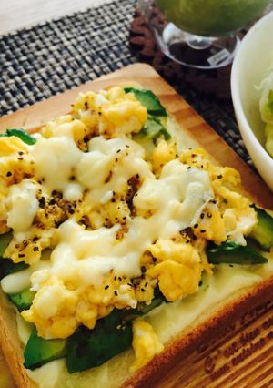 【朝食】アボカド×卵×マヨチーズトースト-レシピのメイン写真