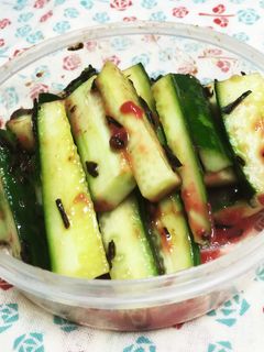 きゅうりの梅肉塩昆布和え-レシピのメイン写真