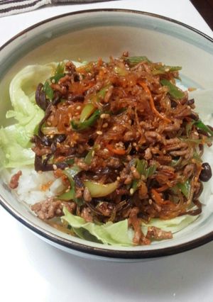 チャプチェ丼-レシピのメイン写真