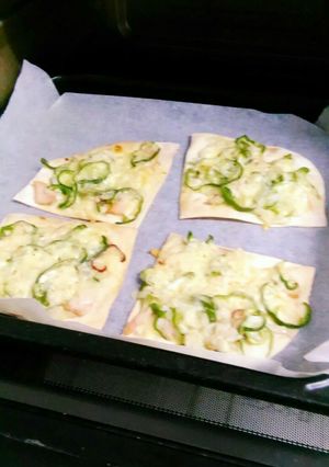 薄焼き生地のクイックピザ-レシピのメイン写真