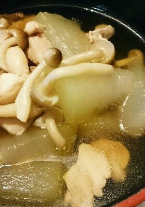 とうがんと鶏モモ肉としめじのさっぱり汁-レシピのメイン写真
