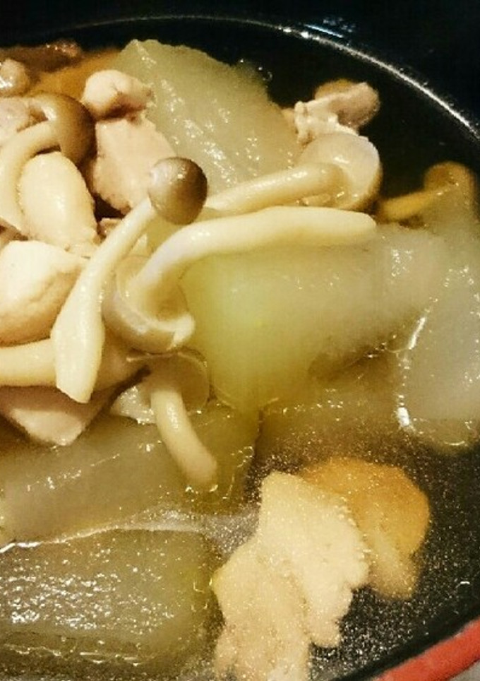 とうがんと鶏モモ肉としめじのさっぱり汁-レシピのメイン写真