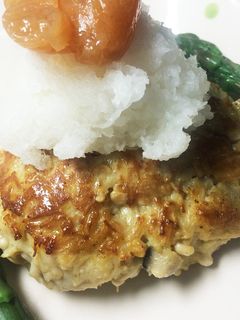 梅おろし☆えのきdeカサ増ハンバーグ-レシピのメイン写真