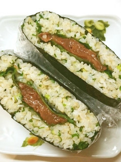 玄米でしらす・青葱・大葉・梅おにぎらず-レシピのメイン写真
