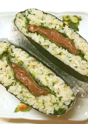 玄米でしらす・青葱・大葉・梅おにぎらず-レシピのメイン写真