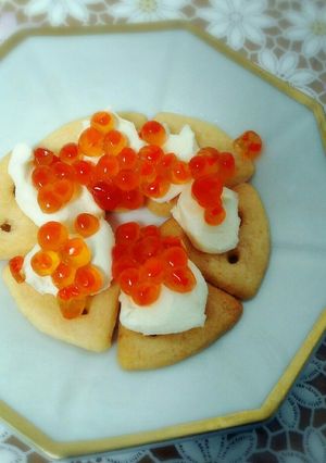 イクラとクリームチーズのカナッペ♪-レシピのメイン写真