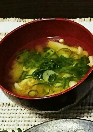 かぼちゃの皮とブナピーのお味噌汁-レシピのメイン写真