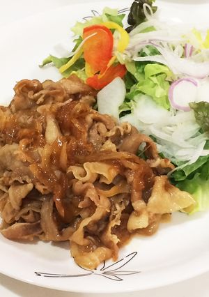 タレが絶品！薄切り肉でお手軽♡生姜焼き-レシピのメイン写真