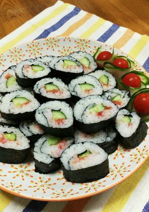 梅きゅうを白ごはんでかっぱ巻き♪-レシピのメイン写真