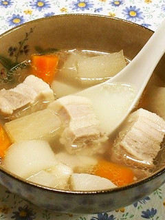 豚バラ肉と根菜のスープ-レシピのメイン写真