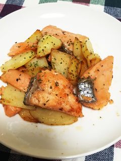 鮭とじゃがいものバター炒め-レシピのメイン写真