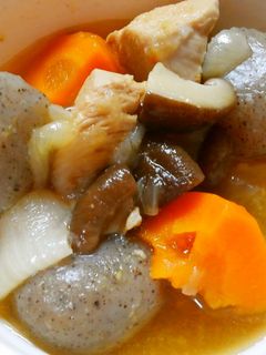 簡単和食に♪鶏むね肉と玉蒟蒻と椎茸の煮物-レシピのメイン写真