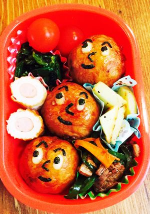 肉巻きおにぎりでだんご3兄弟♡ キャラ弁-レシピのメイン写真