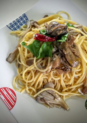 絶品！牡蠣のオイル漬けペペロンチーノ-レシピのメイン写真