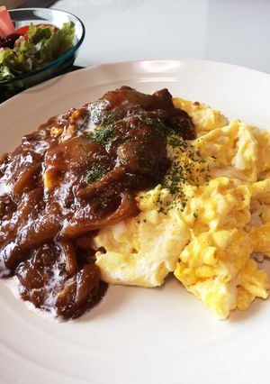 ハヤシライスをリメイク！☆オムハヤシ☆-レシピのメイン写真