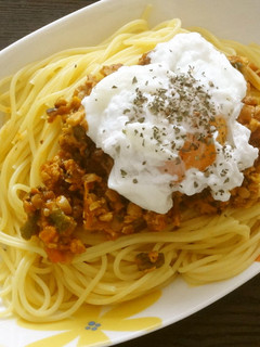 マカ入りドライカレーの温玉パスタ-レシピのメイン写真