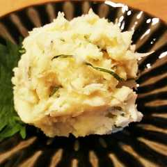 รูปของ しらすと大葉のポテトサラダ